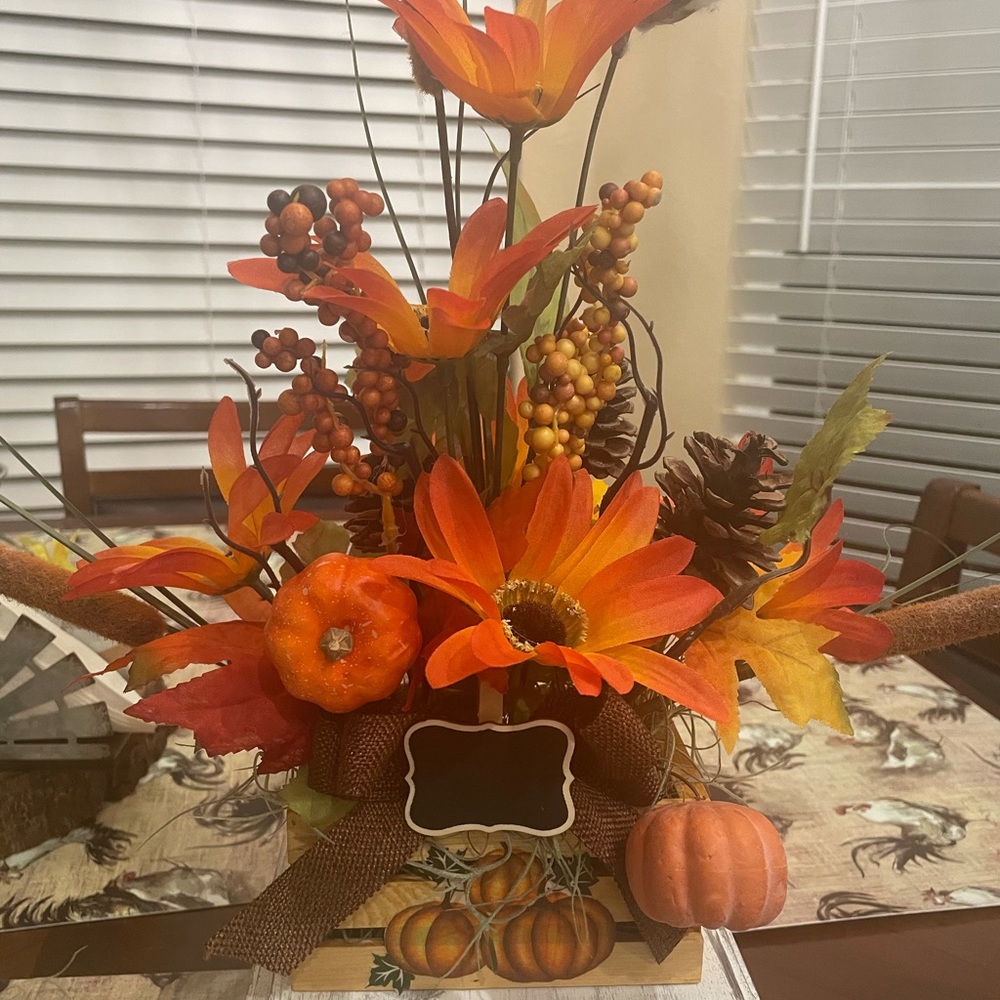 Fall Farmhouse Decor Floral Arrangement